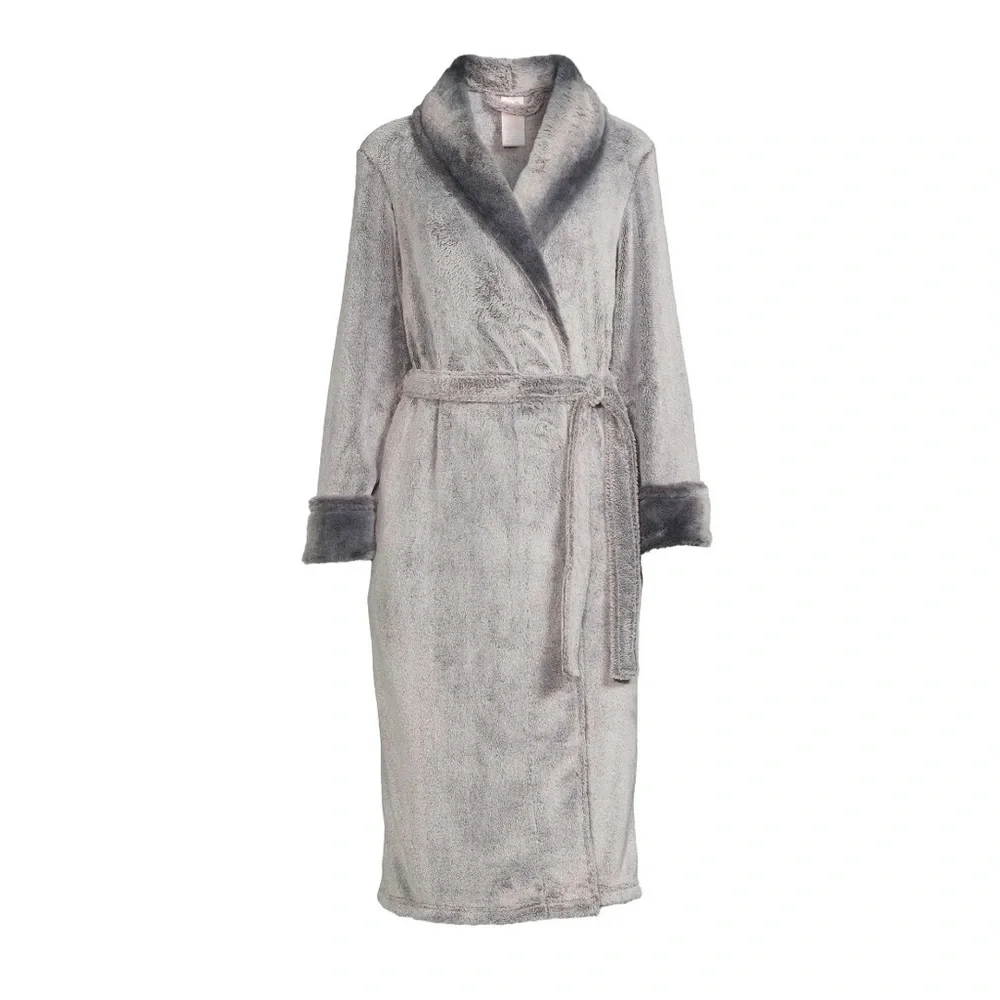 NWT Secret Treasures Superminky Sleep Robe